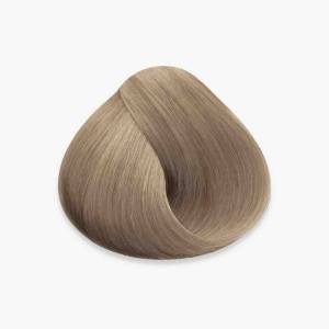 MUK Hybrid Cream Colour 8.1