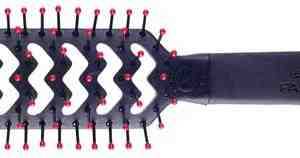 Cricket Static Free Fast Flo Brush